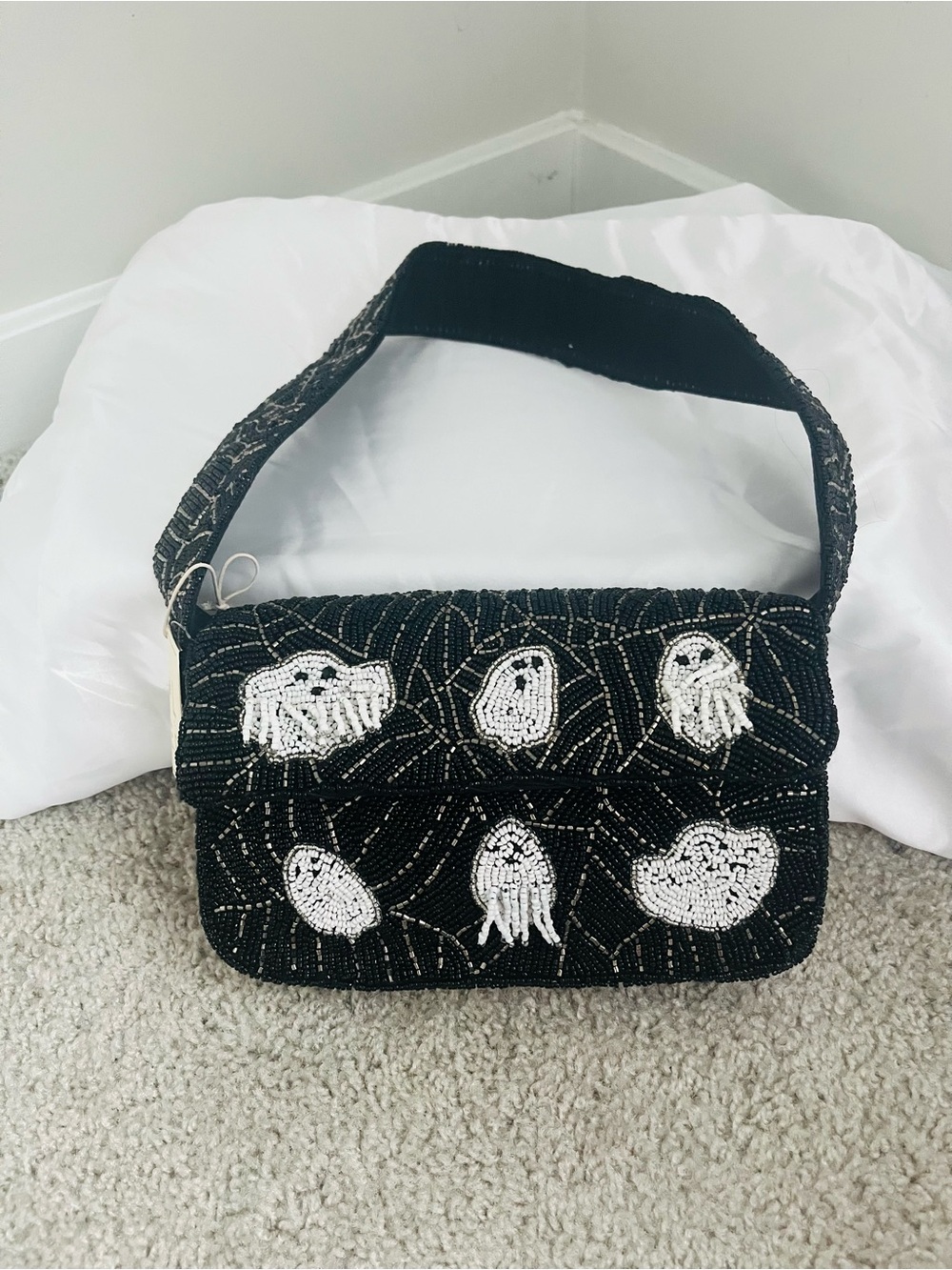 NWT Viral 2026  SOL AND MER halloween ghost motif fully beaded shoulder bag